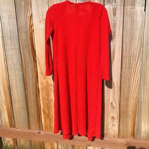 Red Ribbed Duster - Picture 4 of 8